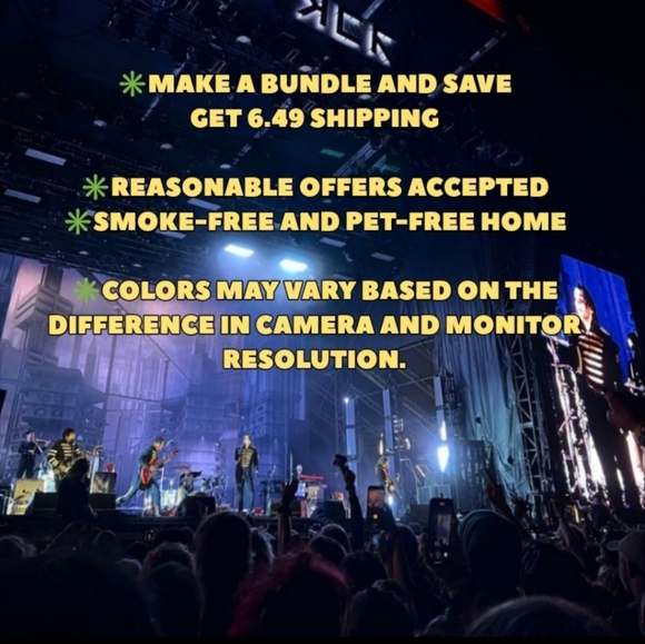 Balloon Huggie Earrings - Picture 5 of 6